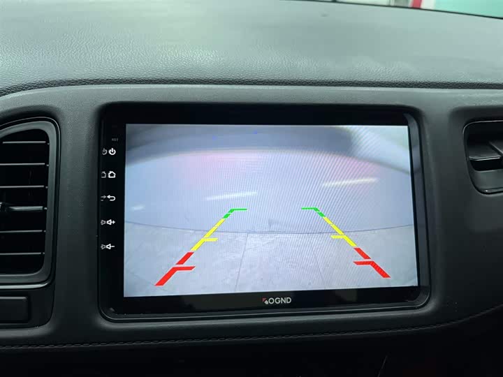 Фото 7 - Honda Vezel