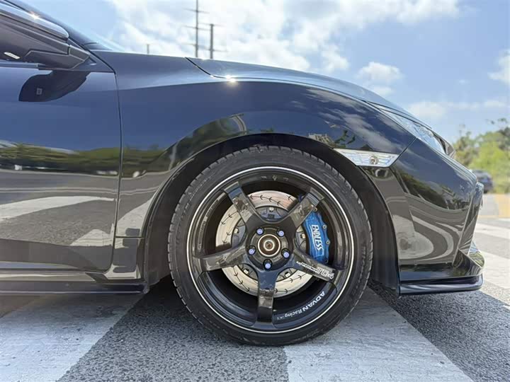 Фото 11 - Honda Civic