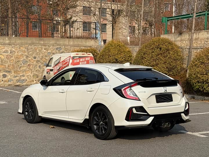 Фото 7 - Honda Civic