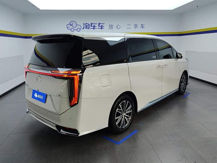 Фото 3 - GAC Trumpchi M8