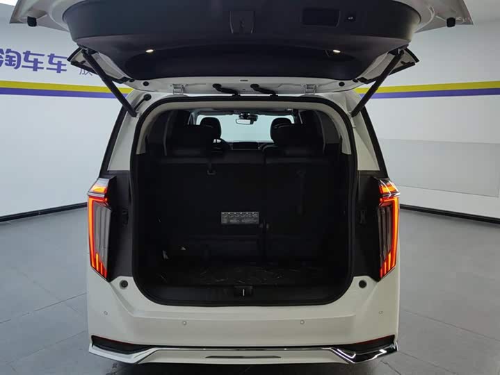 Фото 4 - GAC Trumpchi M8