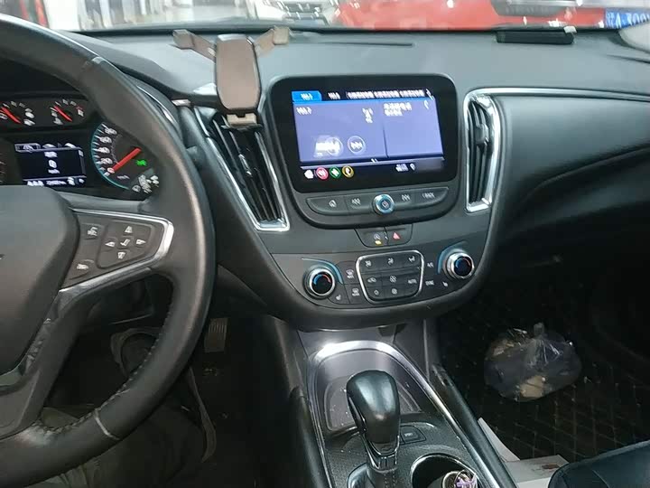 Фото 10 - Chevrolet Malibu XL