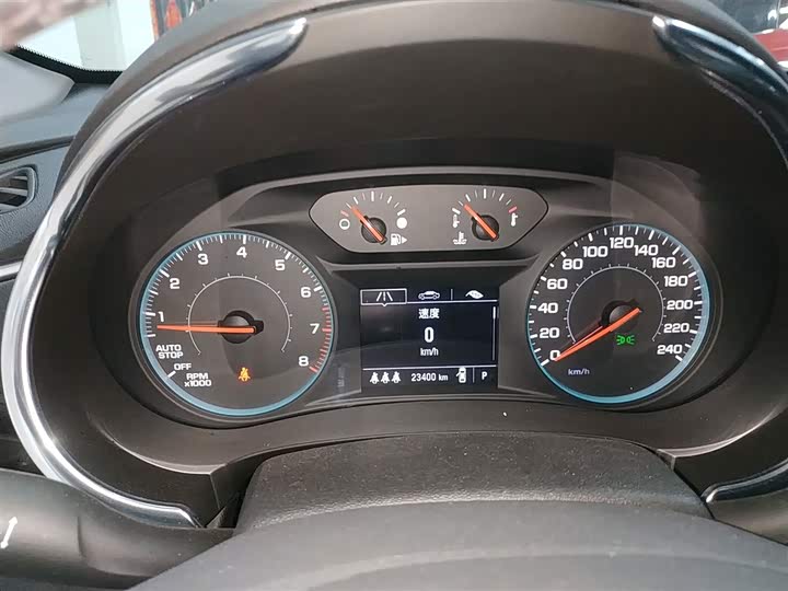 Фото 12 - Chevrolet Malibu XL