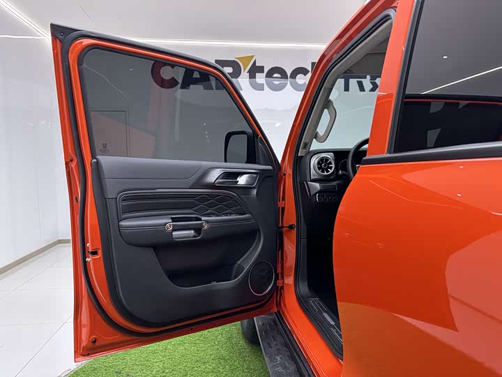 Фото 13 - Tank 300