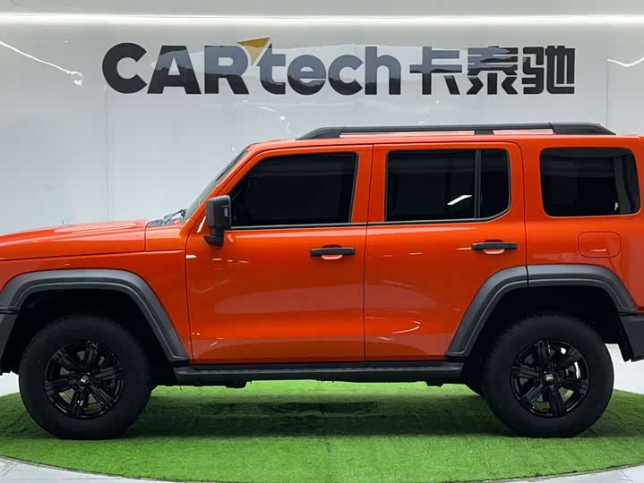 Фото 2 - Tank 300