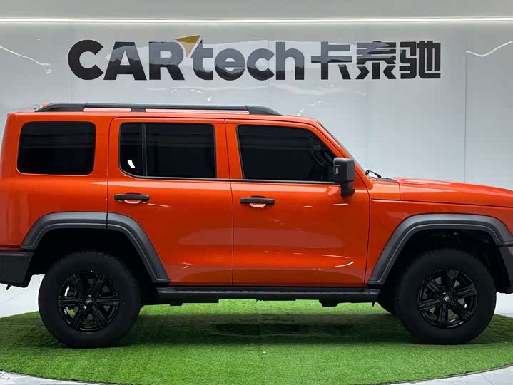 Фото 6 - Tank 300