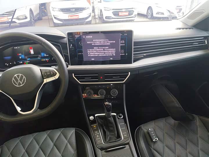 Фото 13 - Volkswagen Sagitar L