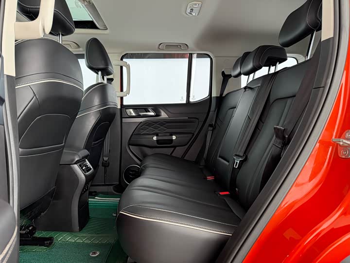 Фото 10 - Tank 300