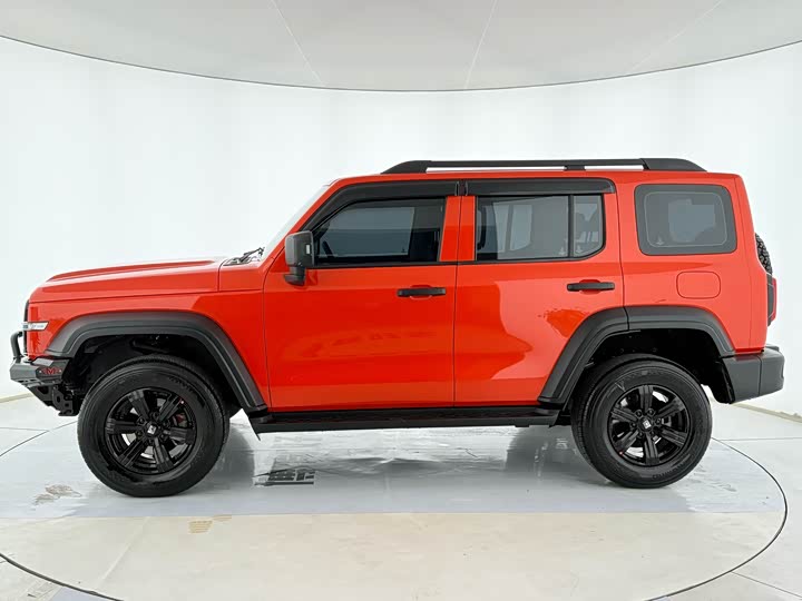 Фото 4 - Tank 300