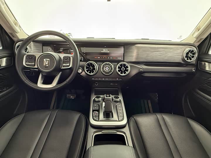 Фото 8 - Tank 300