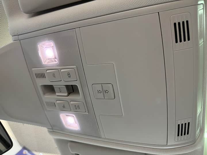 Фото 14 - Volkswagen Tayron GTE Hybrid