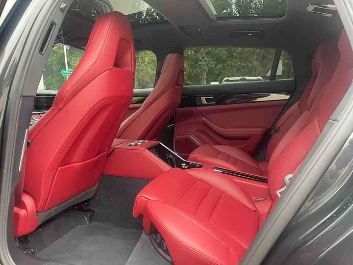 Фото 4 - Porsche Panamera