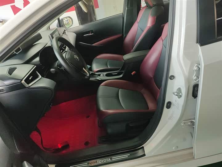 Фото 15 - Toyota Corolla