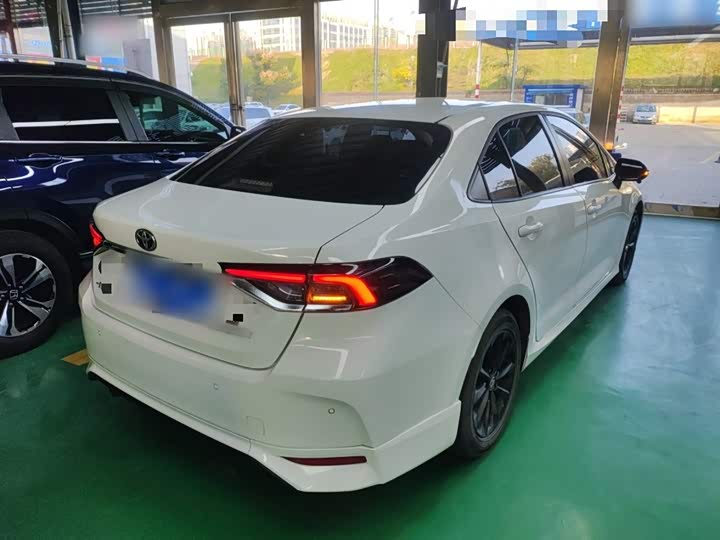 Фото 7 - Toyota Corolla