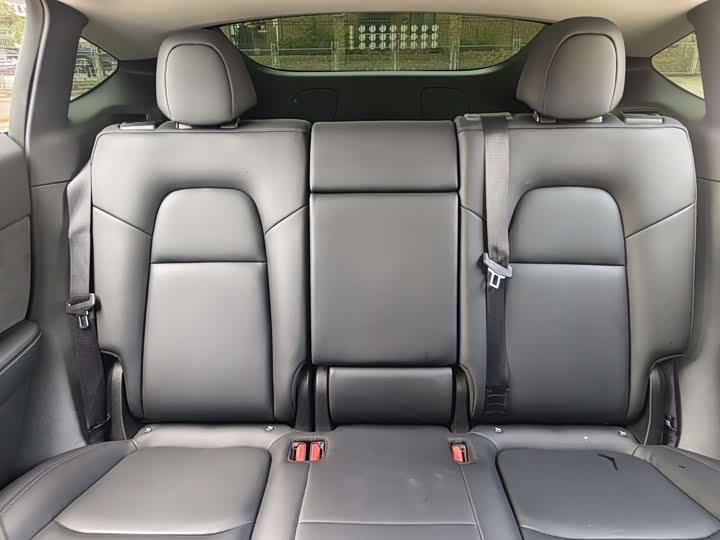 Фото 21 - Tesla Model Y