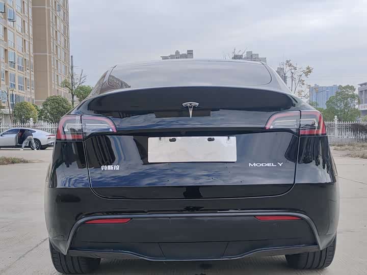 Фото 5 - Tesla Model Y