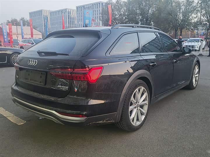 Фото 4 - Audi A6