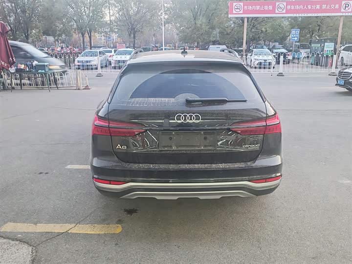 Фото 5 - Audi A6