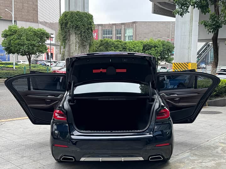 Фото 10 - BMW 5 Series