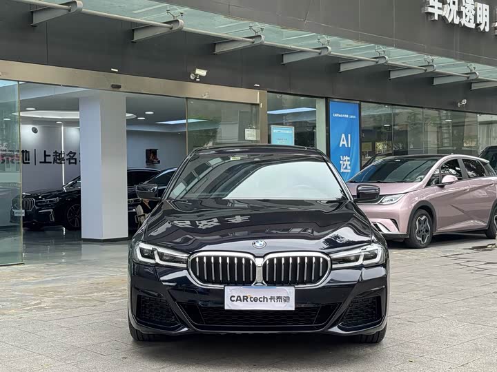 Фото 2 - BMW 5 Series