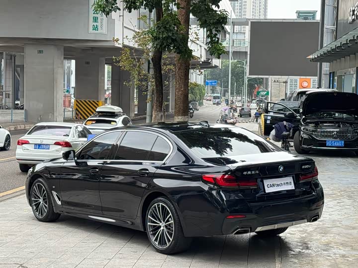 Фото 4 - BMW 5 Series