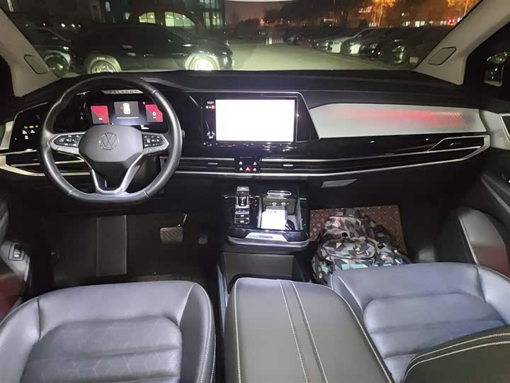 Фото 10 - Volkswagen Talagon