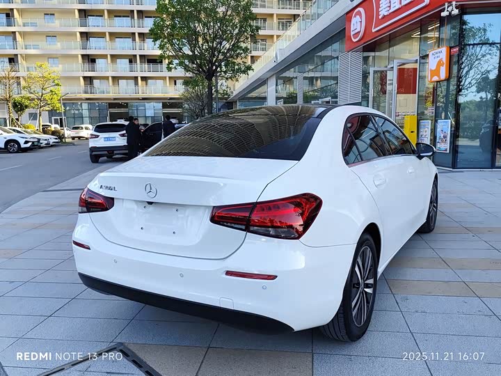 Фото 6 - Mercedes-Benz A-Class