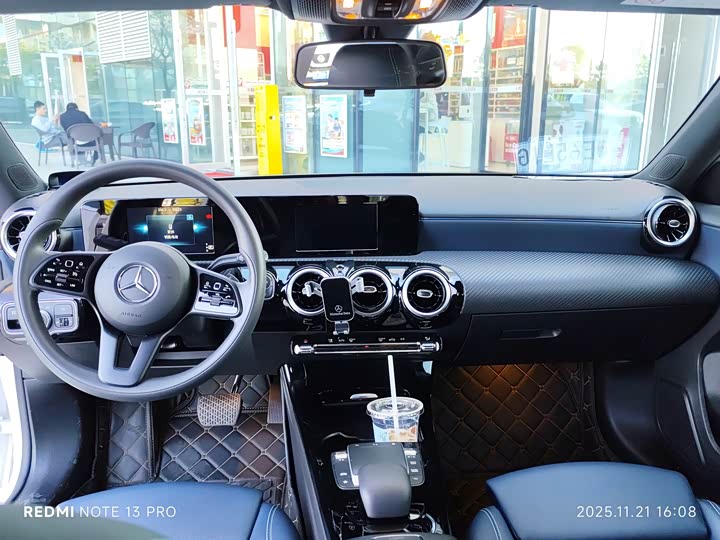 Фото 9 - Mercedes-Benz A-Class