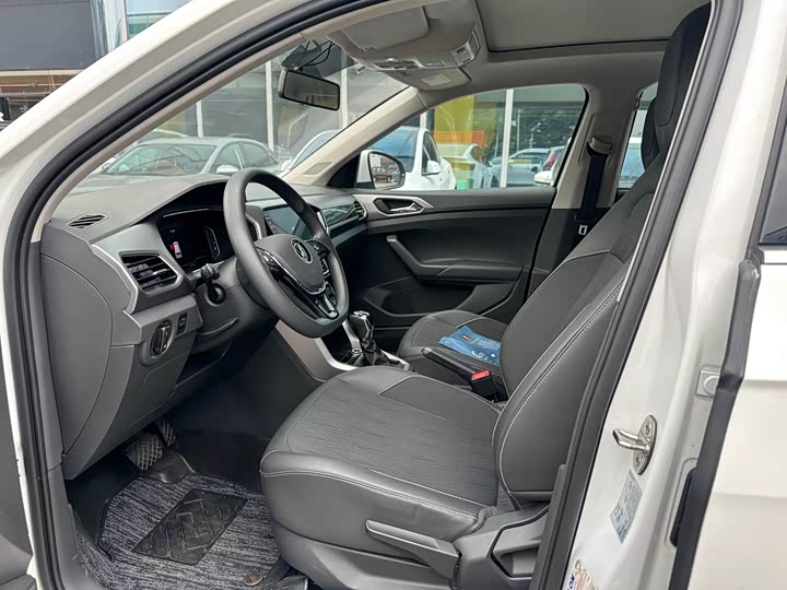 Фото 3 - Volkswagen T-Cross