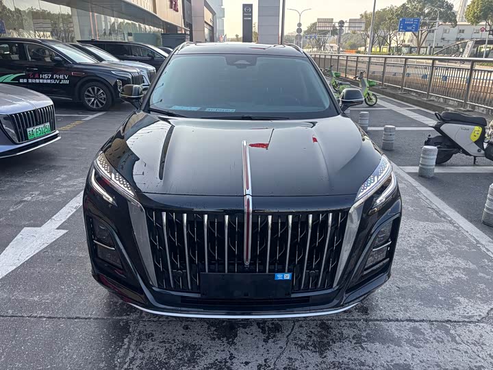 Фото 2 - Hongqi HS3 Hybrid