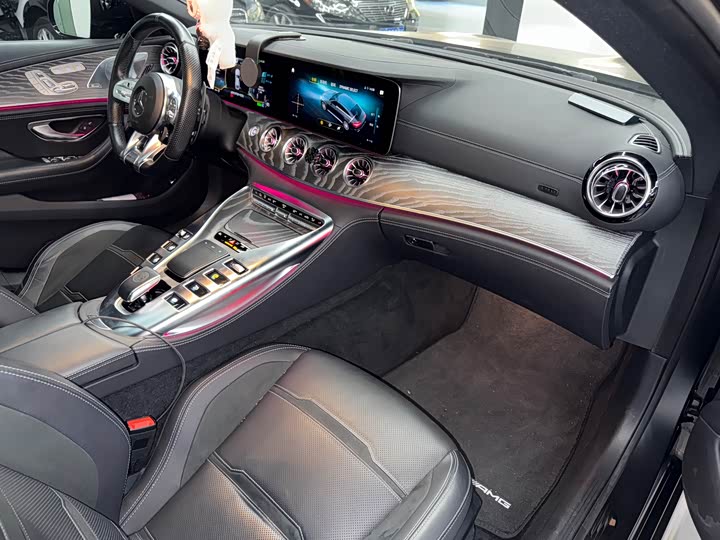 Фото 10 - Mercedes-Benz AMG GT