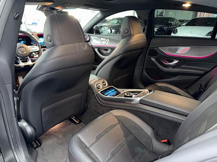 Фото 6 - Mercedes-Benz AMG GT