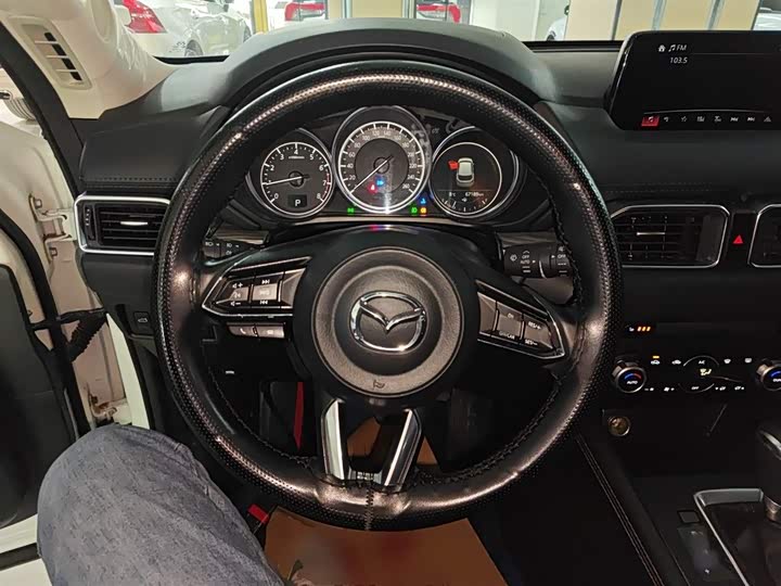 Фото 10 - Mazda CX-5