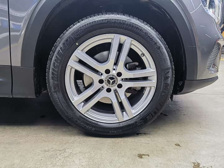 Фото 14 - Mercedes-Benz GLB-Class