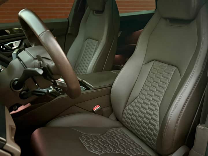 Фото 6 - Lamborghini Urus