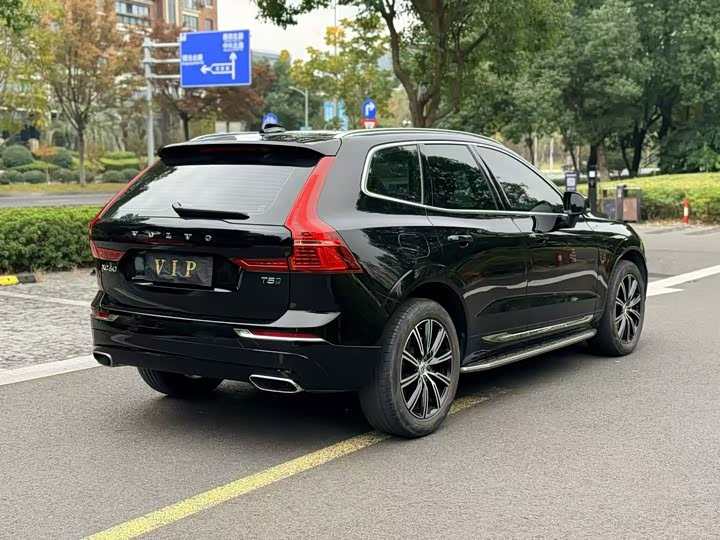 Фото 7 - Volvo XC60