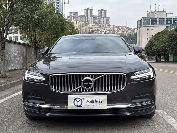 Фото 3 - Volvo S90