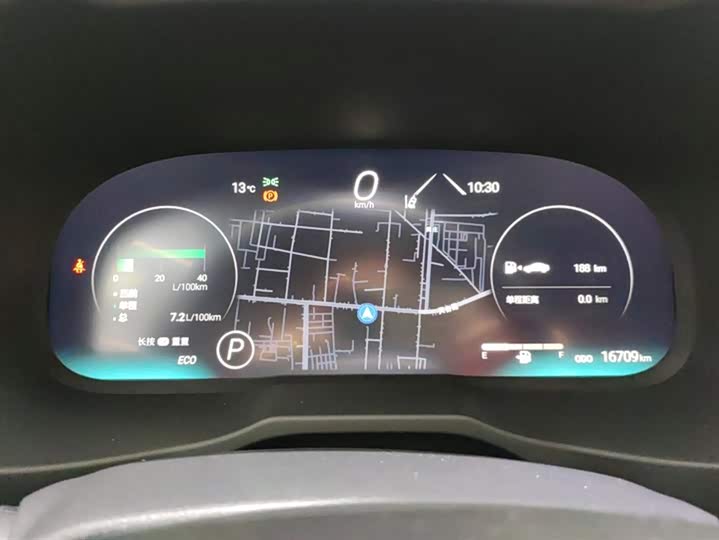 Фото 14 - Toyota RAV4