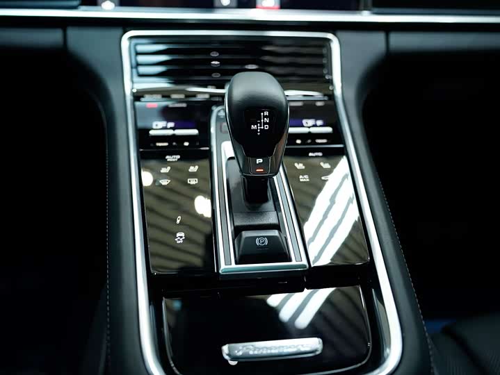 Фото 13 - Porsche Panamera