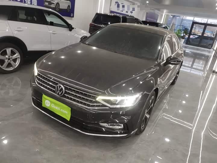 Фото 1 - Volkswagen Magotan