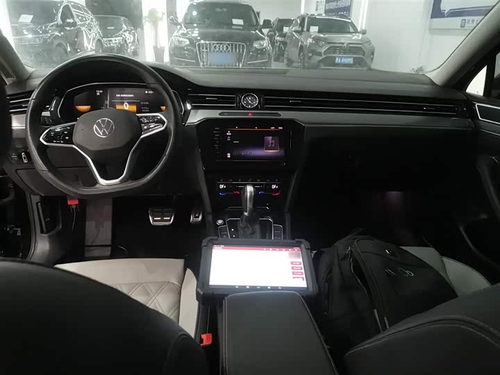 Фото 10 - Volkswagen Magotan