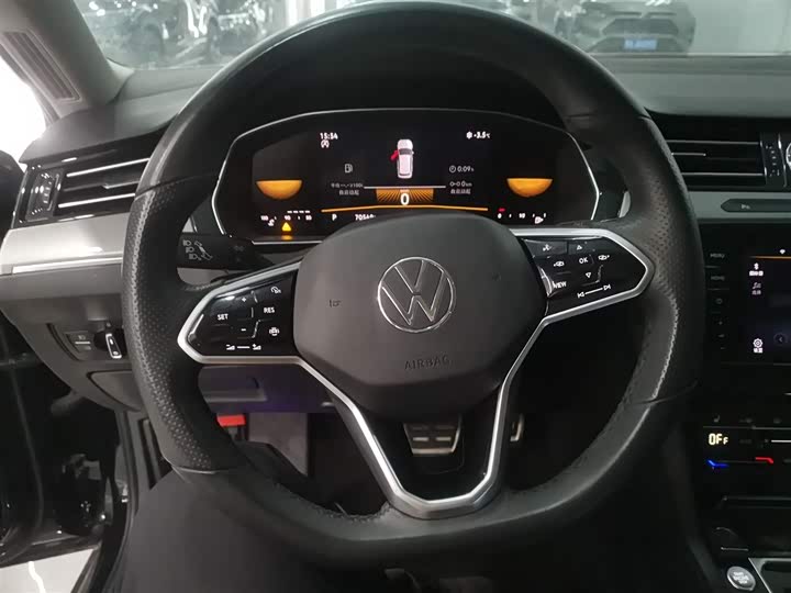 Фото 11 - Volkswagen Magotan