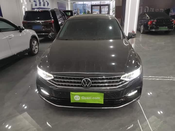 Фото 3 - Volkswagen Magotan