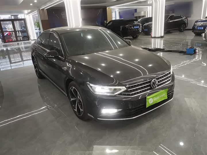 Фото 4 - Volkswagen Magotan