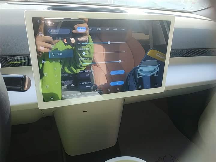 Фото 13 - BAIC Arcfox Kaola