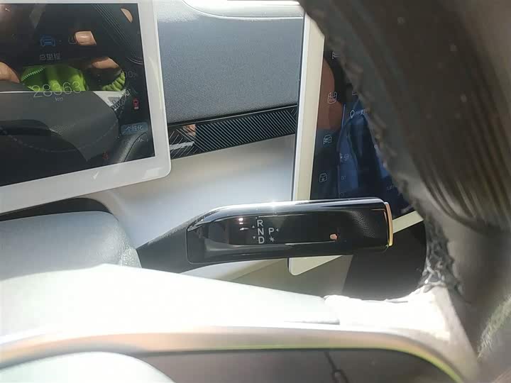 Фото 14 - BAIC Arcfox Kaola