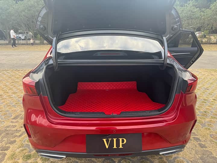 Фото 14 - Changan Eado Plus