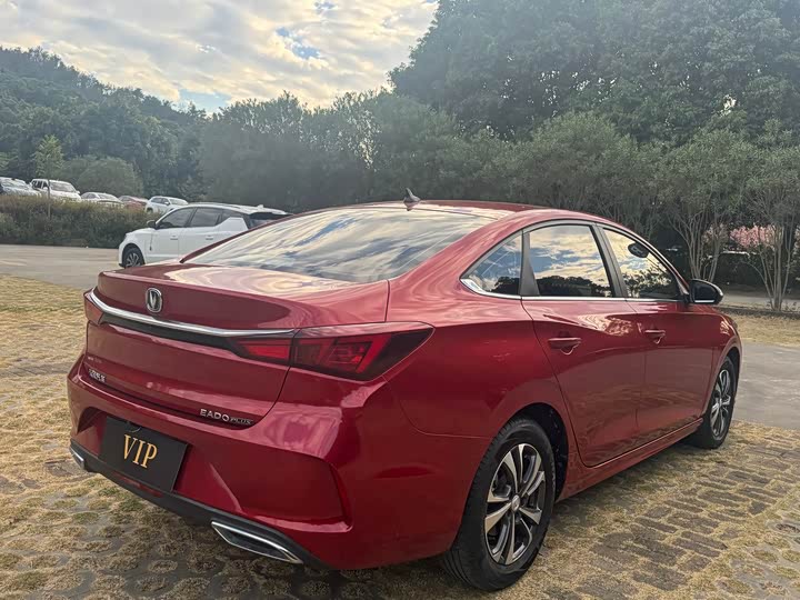 Фото 15 - Changan Eado Plus