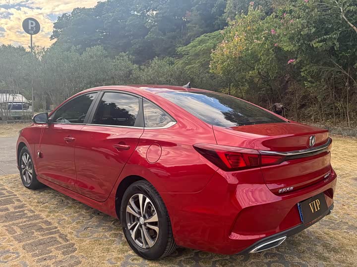 Фото 17 - Changan Eado Plus