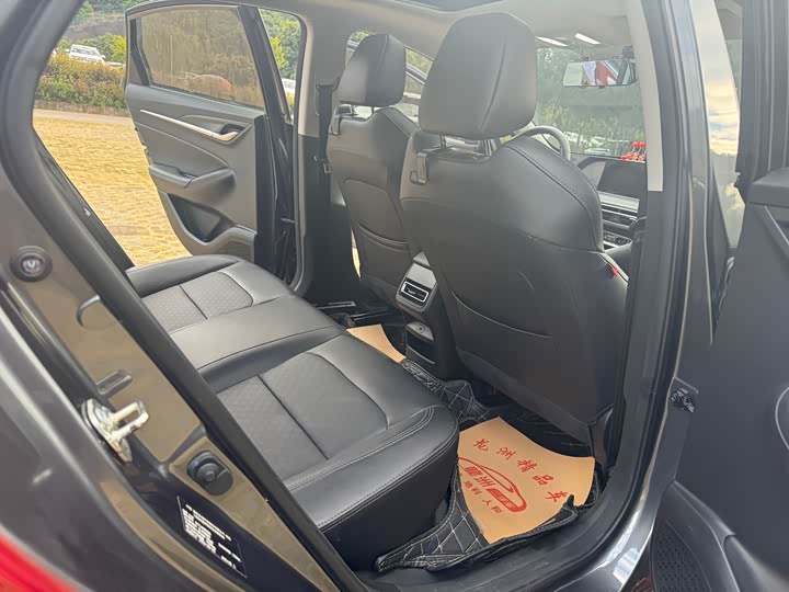 Фото 6 - Changan Eado Plus